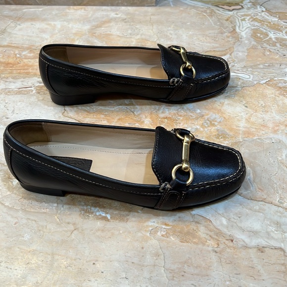 COACH dark brown  gently used Leather loafers, Size 6 B - Picture 2 of 5